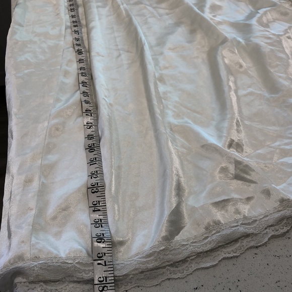 Vintage Eleanor Beard ruffled satin nightgown - Picture 9 of 9